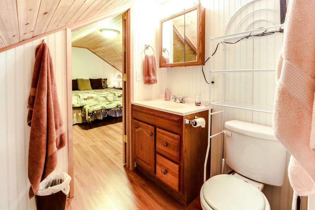 Scenic Bay Float Home Hideaway Athol Exterior foto